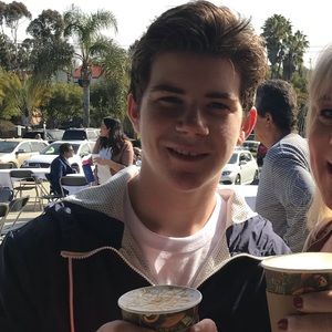 Meet your Posher, Christopher